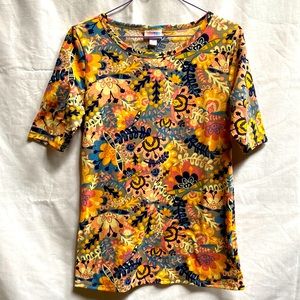 LuLaRoe short sleeve top